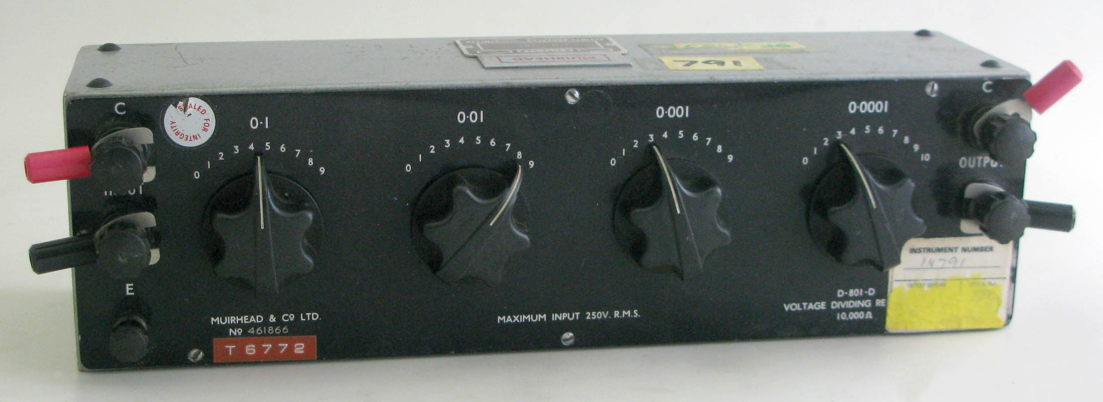 4-Decade Voltage Dividing Resistance Box