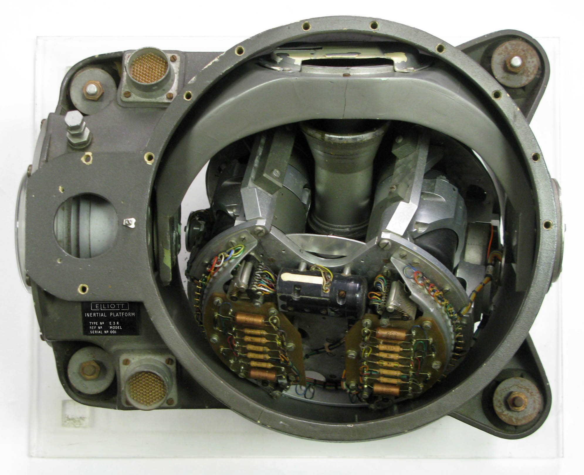 Inertial Platform :: Rochester Avionic Archives