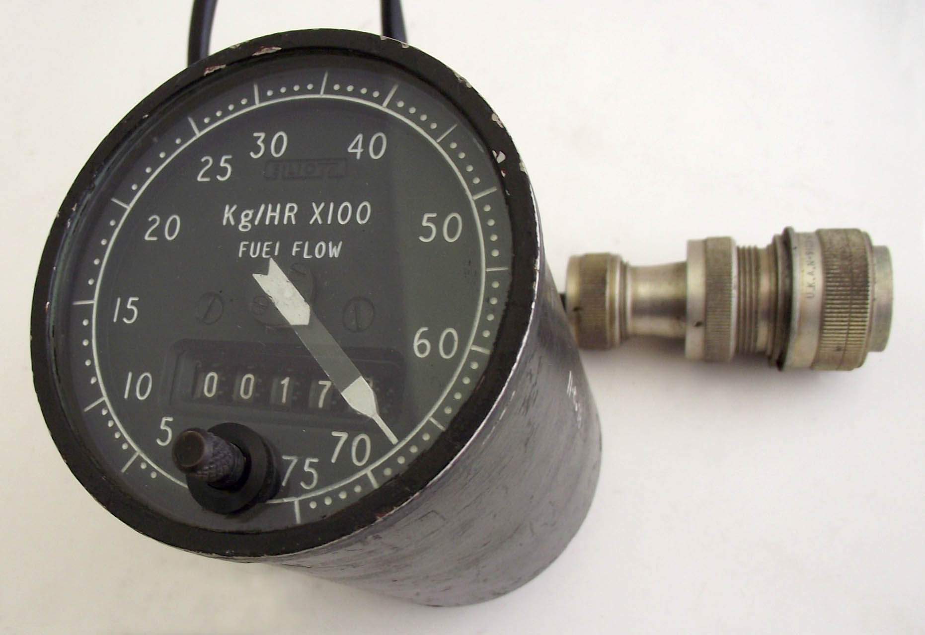 Fuel Consumed & Flow Rate Indicator :: Rochester Avionic Archives